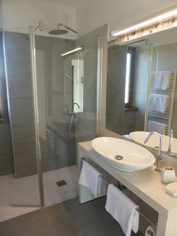 La Valeriana Farm Apartments Сан Даниеле дел Фриули Екстериор снимка
